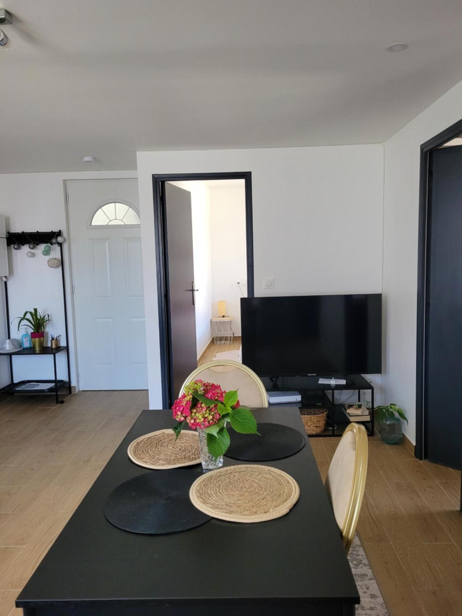 Appartement Prive A 15Mn De Paris Et Proche Enghien Les Bains Groslay Zimmer foto